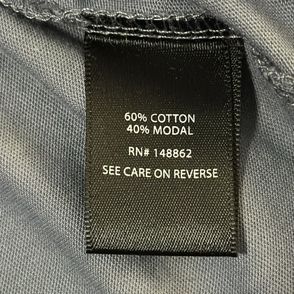 NWT Torrid V-Neck T Shirt. Size 0/L - Picture 5 of 6